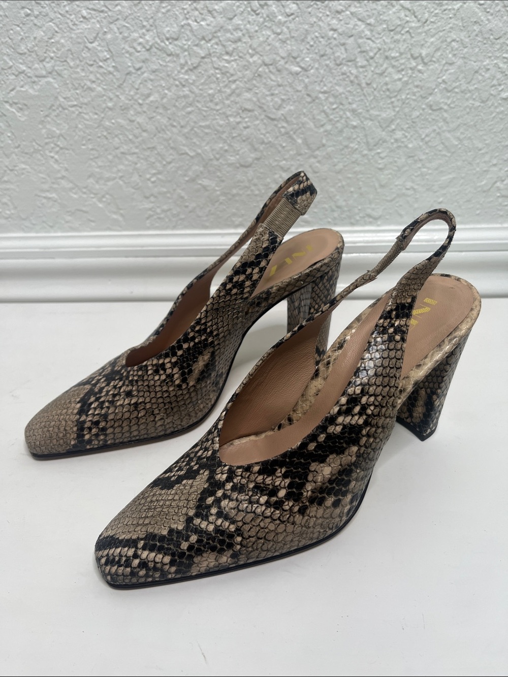 Inez Snakeskin Embossed Slingbacks Sz 6W